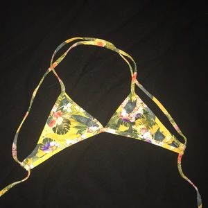 Tropical  jolyn triangle top